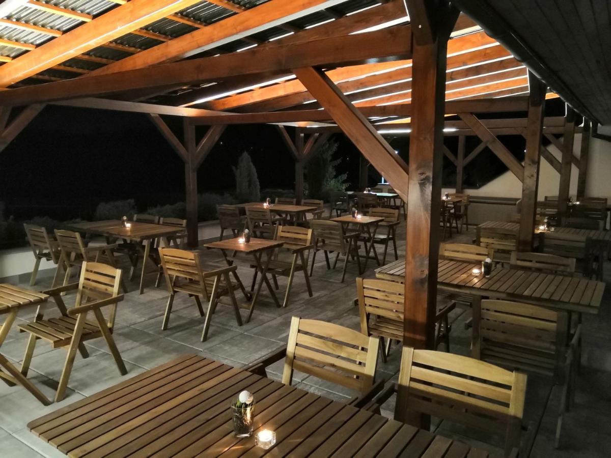 Hotel Berounka Hrebecniky Ngoại thất bức ảnh